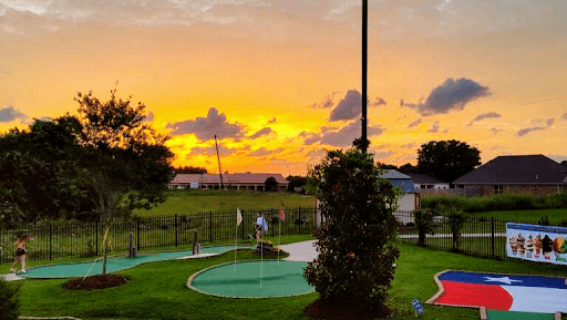 Longview Greens Miniature Golfing - Main Image