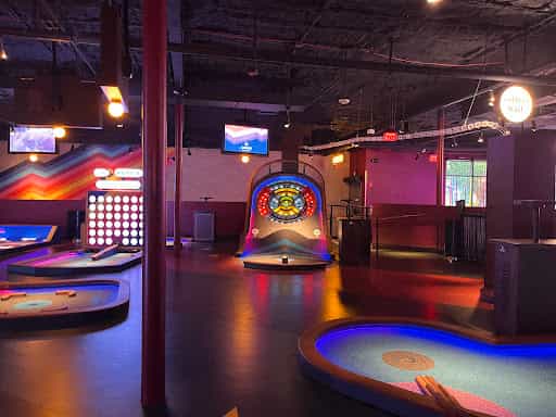 Puttshack - Addison - Main Image