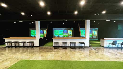 Birdie Club Indoor Golf - Main Image