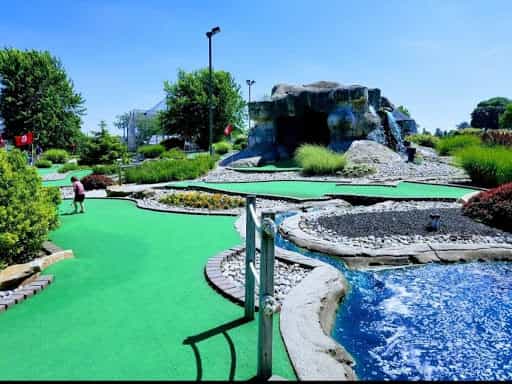 Rolling Hills Recreation - Main Image
