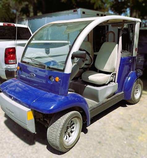 PUTT-PUTT GARAGE