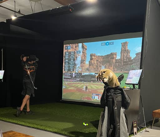 Club Twirl Golf Lounge