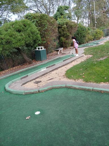 Five Towns Mini Golf & Batting Range