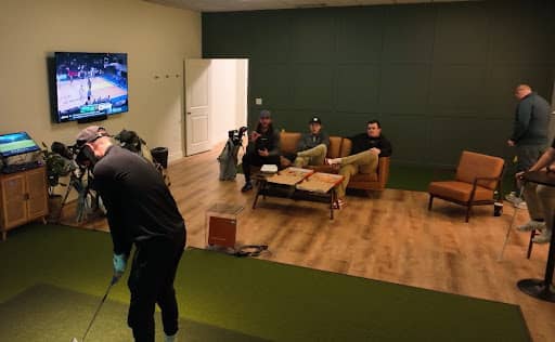 Buckets Indoor Golf