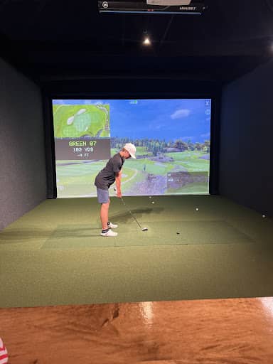 Swing Center Indoor Golf