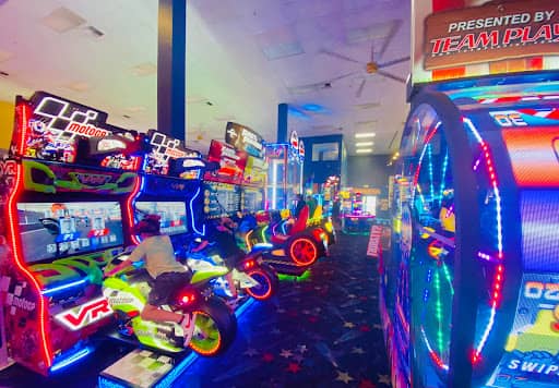 Wonderland Family Fun Center Pizza - & Local brews